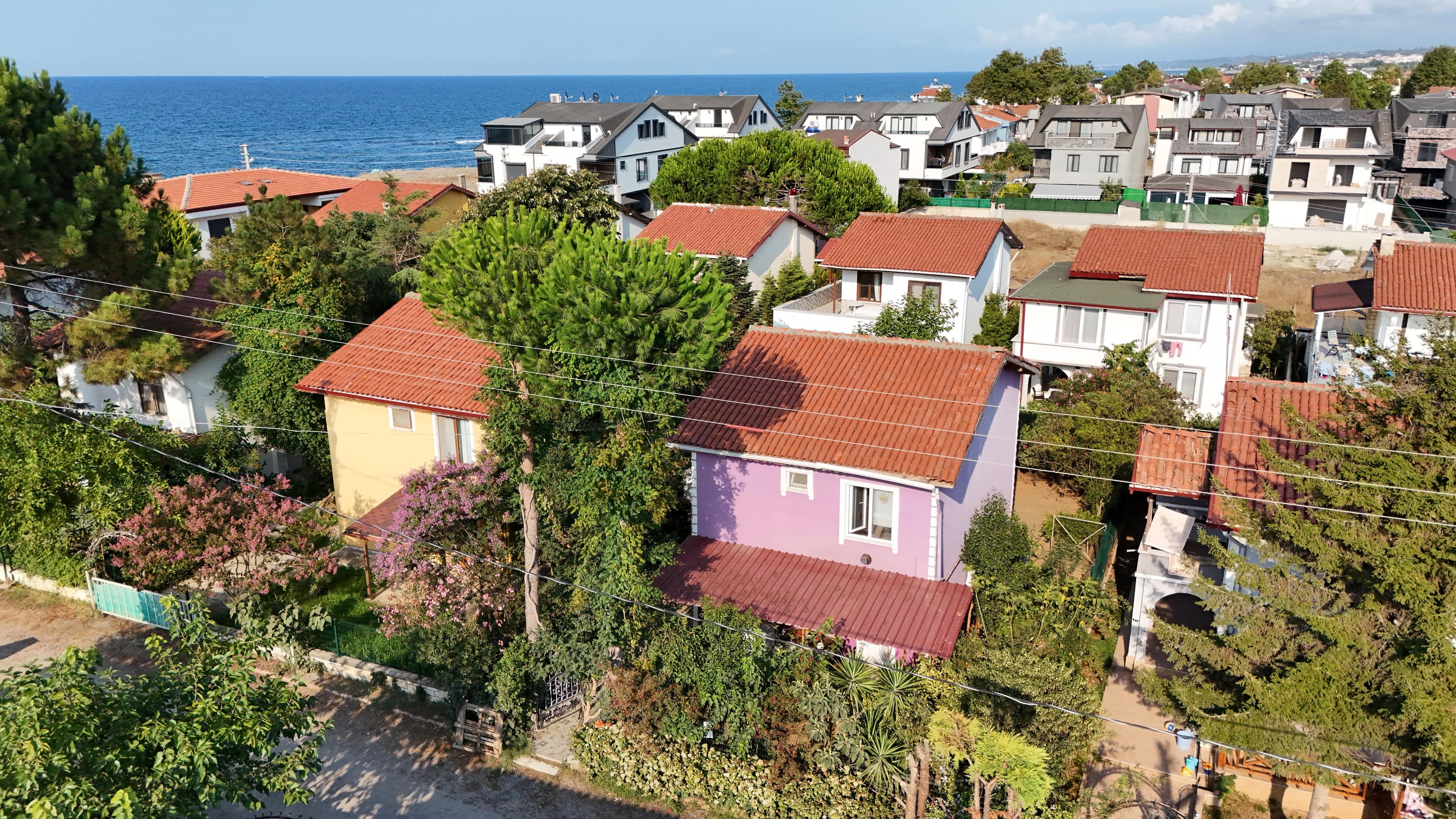 Kocaali Alandere Mah.'de Denize Yürüme Mesafede Satılık 3+1 Dubleks Villa